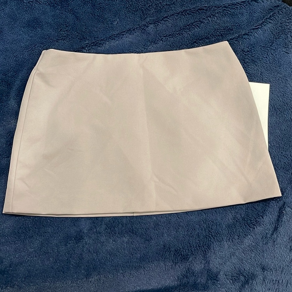 Pull on A Skirt forever 21